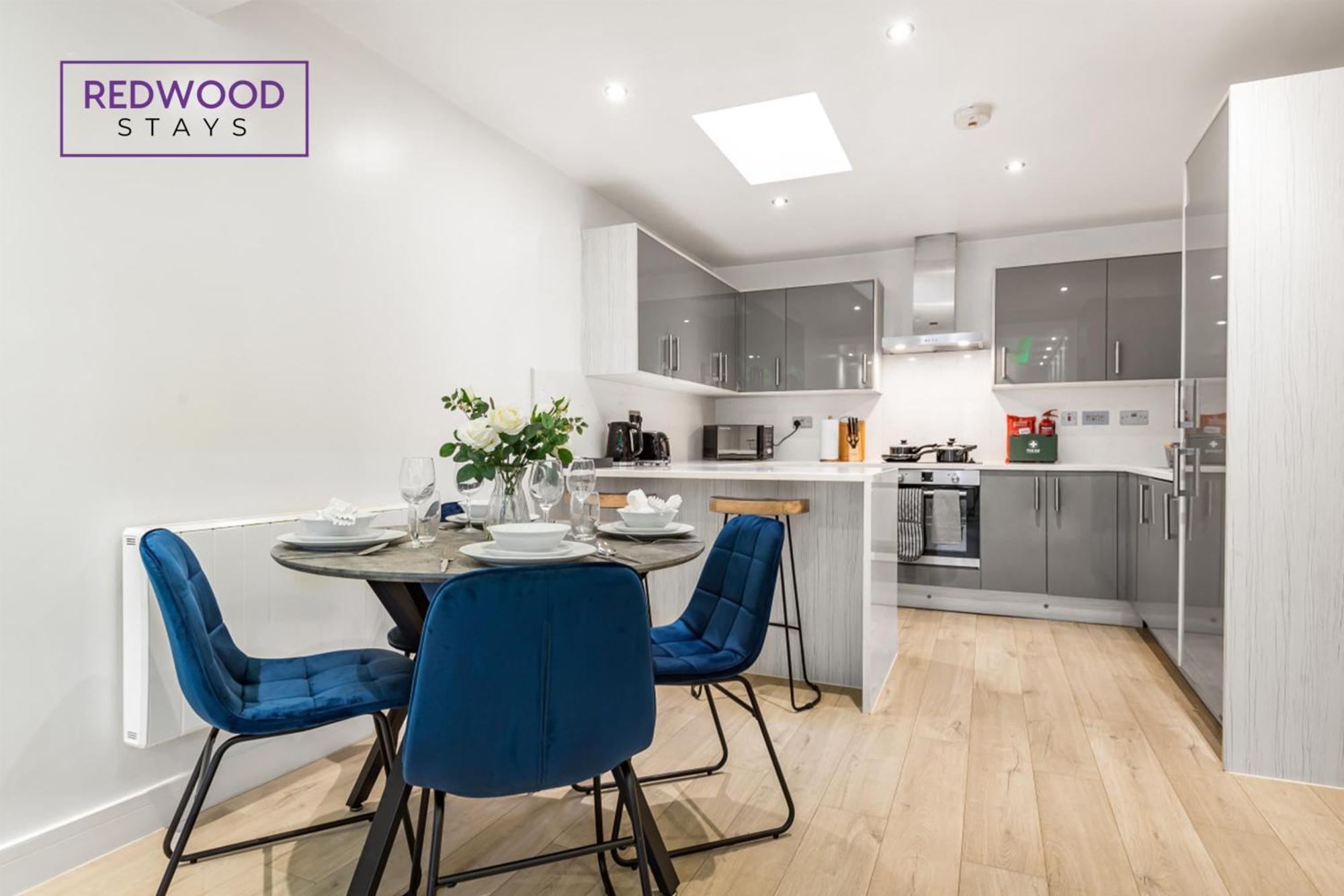1 Bed 1 Bath Town Center Apartments For Corporates & Contractors, Wifi, Netflix And Parking On Selected Units By Redwood Stays Aldershot Kültér fotó
