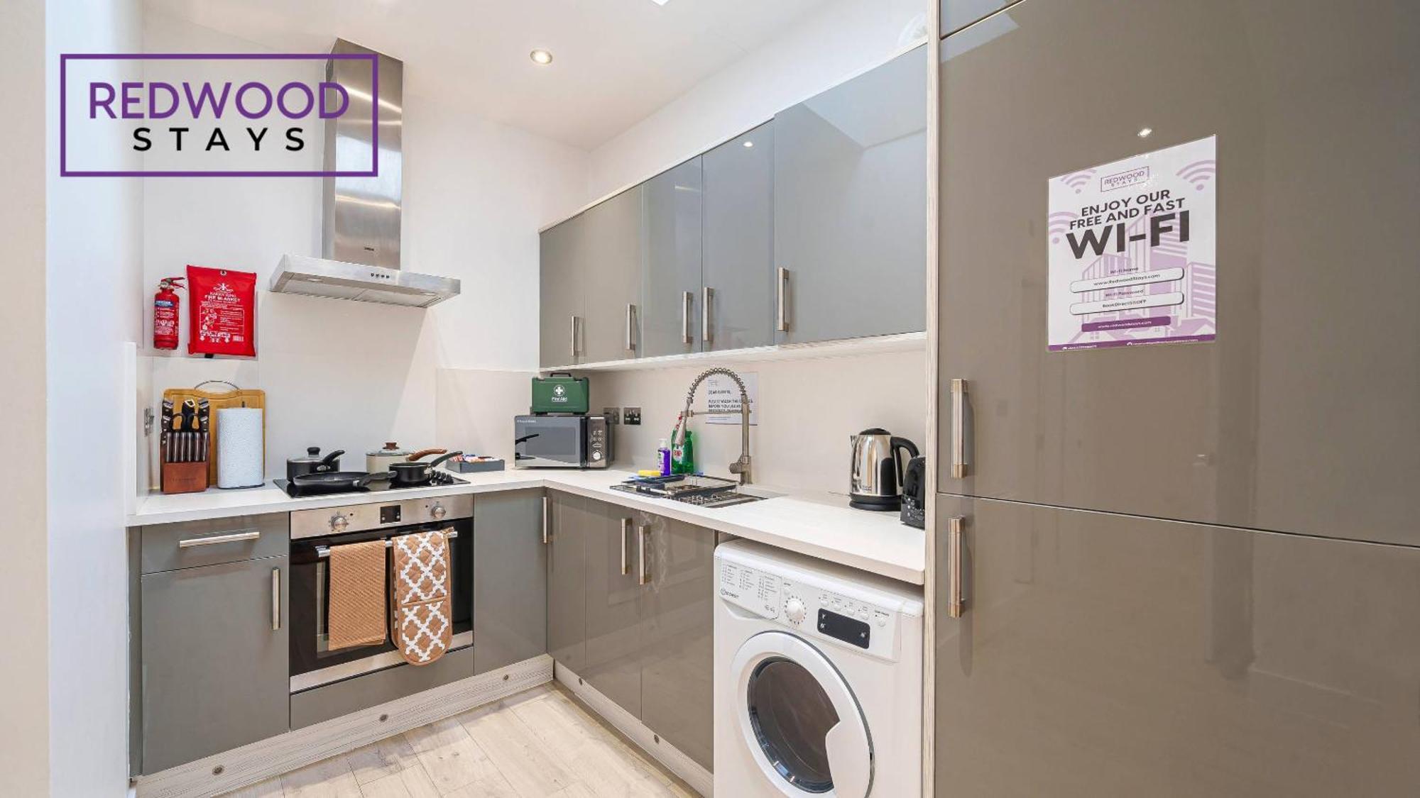 1 Bed 1 Bath Town Center Apartments For Corporates & Contractors, Wifi, Netflix And Parking On Selected Units By Redwood Stays Aldershot Kültér fotó