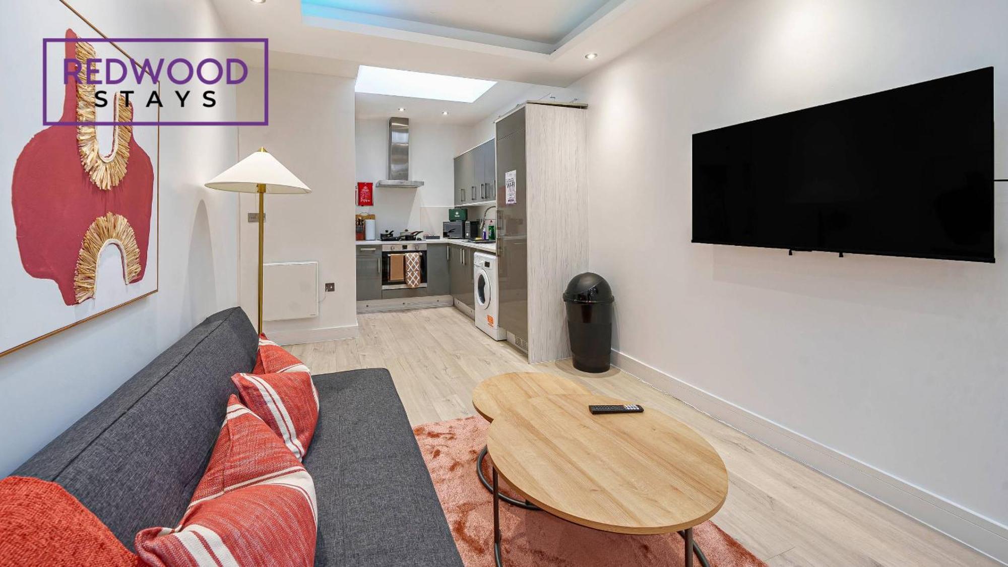 1 Bed 1 Bath Town Center Apartments For Corporates & Contractors, Wifi, Netflix And Parking On Selected Units By Redwood Stays Aldershot Kültér fotó